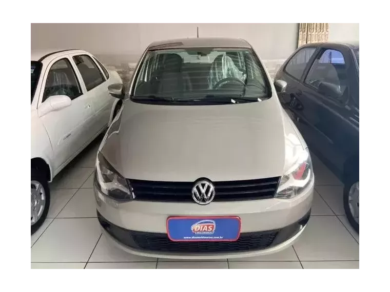 Volkswagen Fox Cinza 4