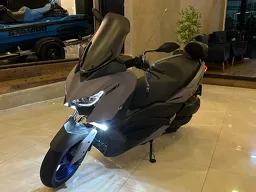 Xmax