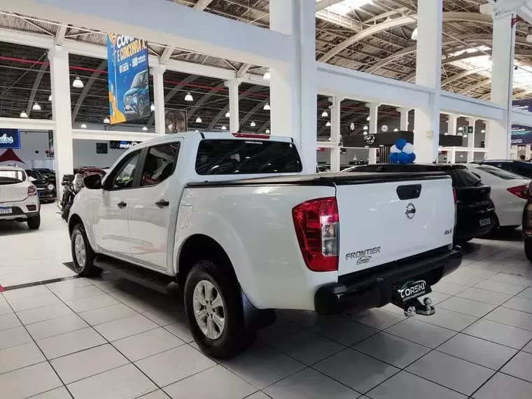 Nissan Frontier Branco 3