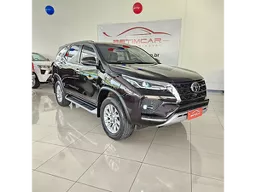 Toyota Hilux SW4