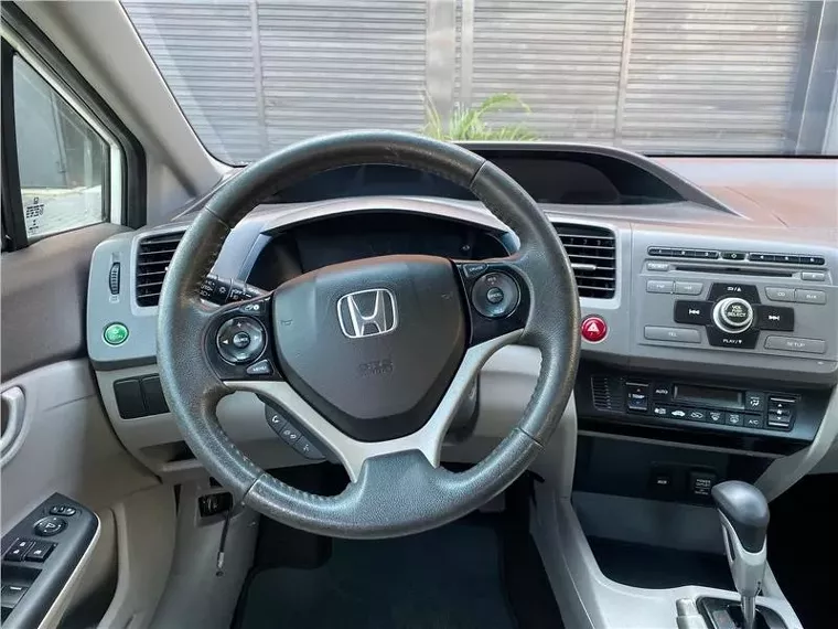 Honda Civic Branco 8