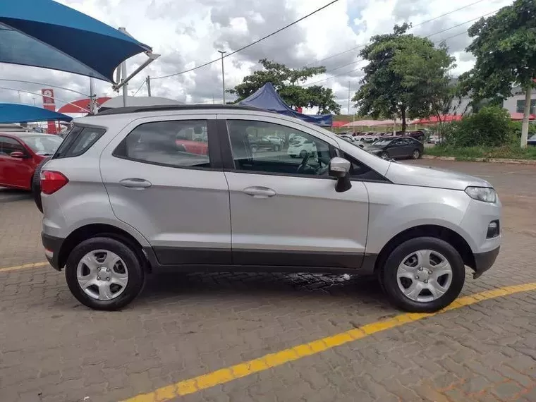 Ford Ecosport Prata 24