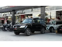 Mitsubishi Pajero TR4