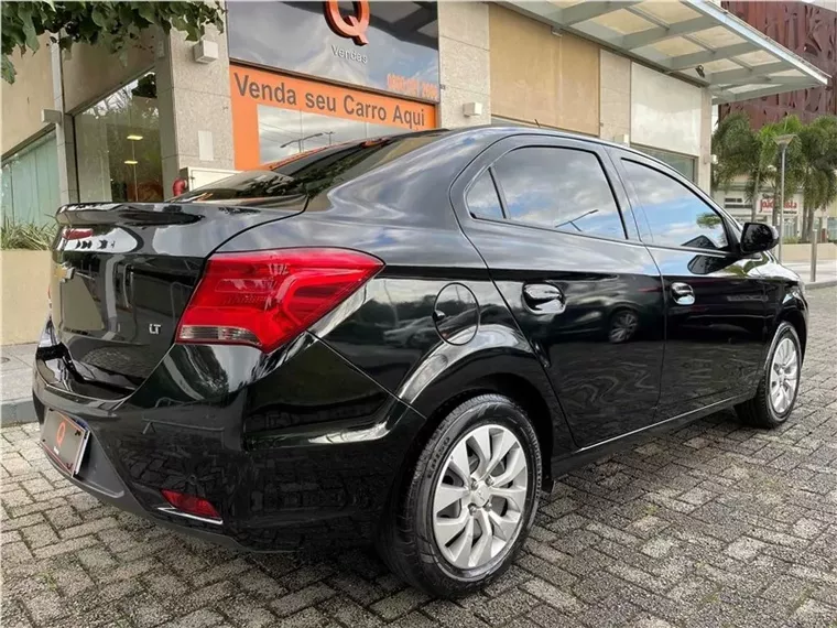 Chevrolet Prisma Preto 2