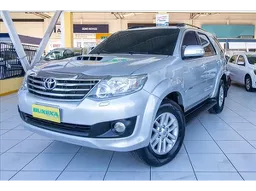 Toyota Hilux SW4