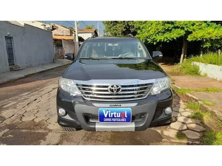 Toyota Hilux SW4 Preto 5