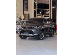 Toyota Hilux SW4