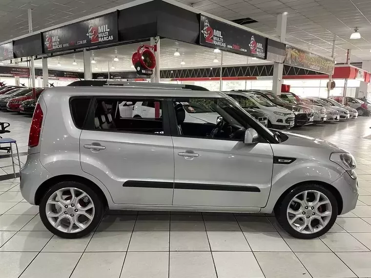 KIA Soul Prata 16