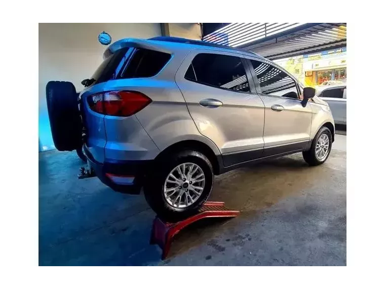 Ford Ecosport Prata 5