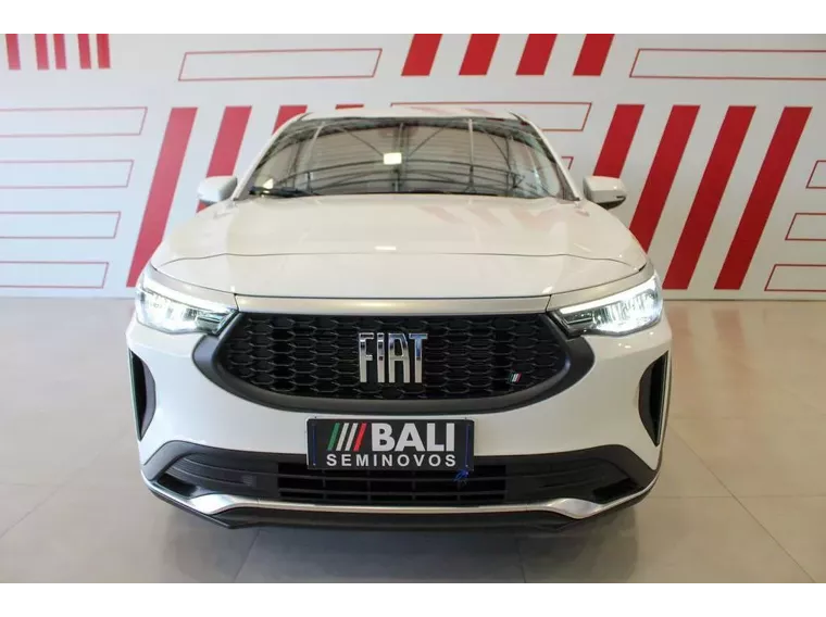 Fiat Fastback Branco 12