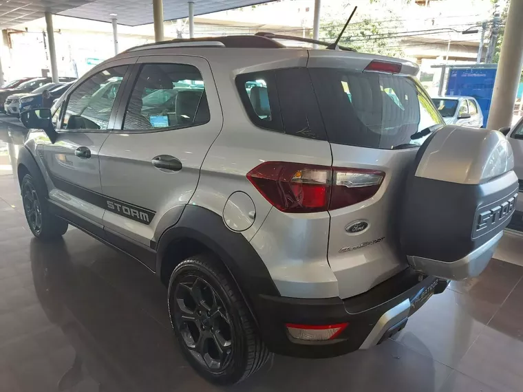 Ford Ecosport Branco 4