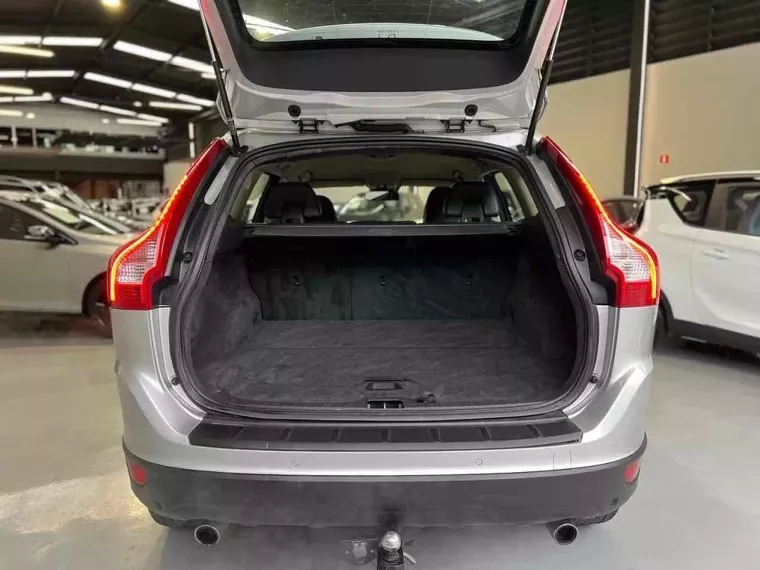 Volvo XC60 Prata 4