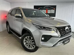 Toyota Hilux SW4