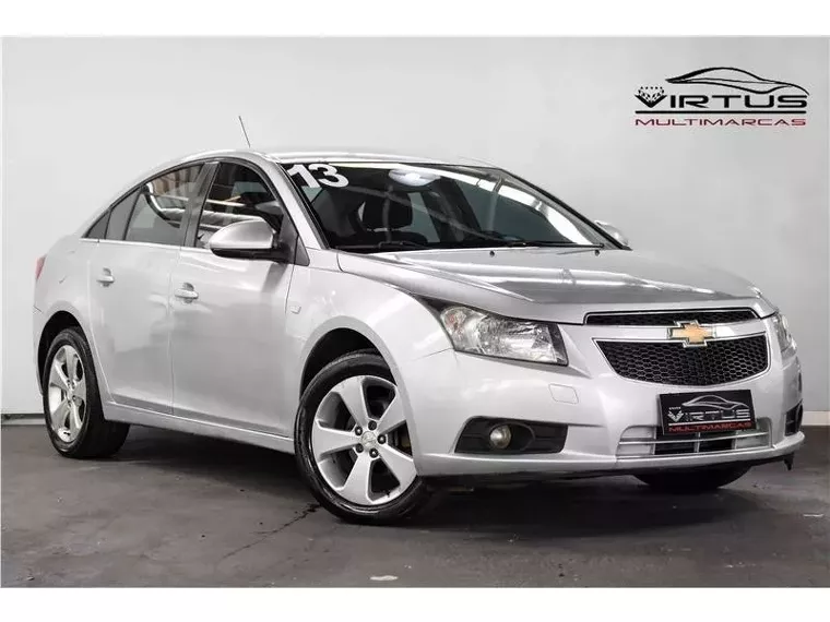 Chevrolet Cruze Prata 4