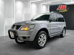 Mitsubishi Pajero TR4