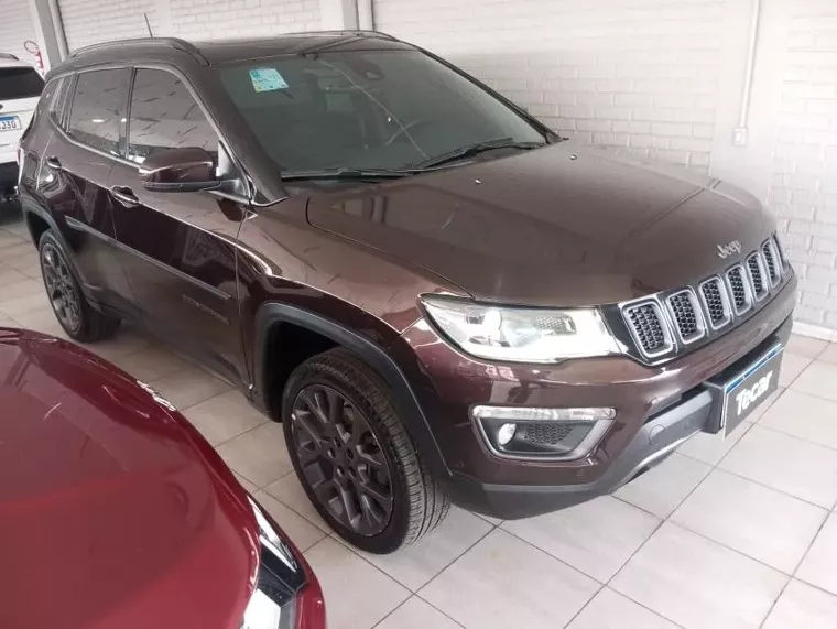 Jeep Compass Marrom 13