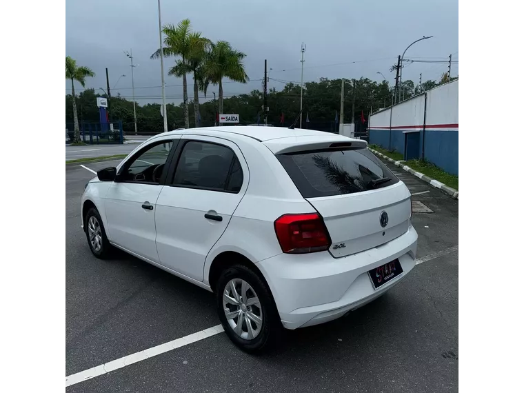 Volkswagen Gol Branco 6