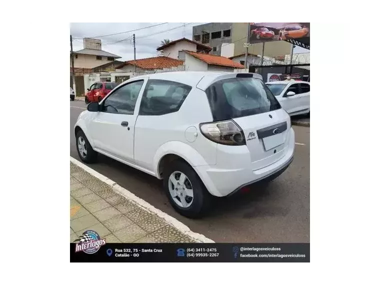 Ford KA Branco 4