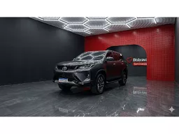 Toyota Hilux SW4
