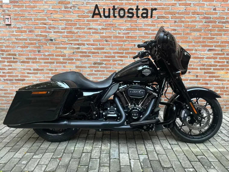 Harley-Davidson Street Glide Preto 1