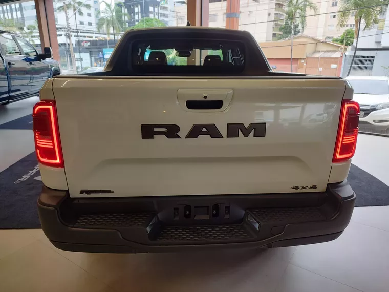 RAM Rampage Branco 4