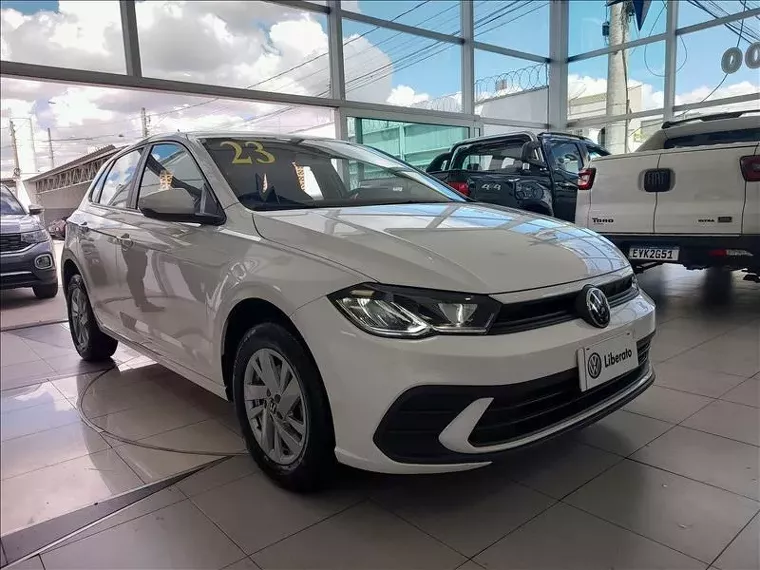 Volkswagen Polo Hatch Branco 1