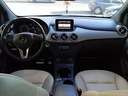 Mercedes-benz B 200