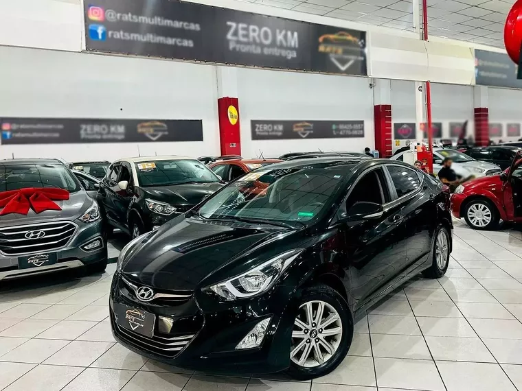 Hyundai Elantra Preto 1