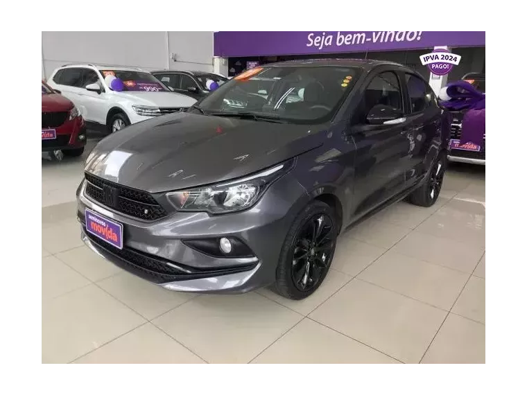 Fiat Cronos Cinza 1