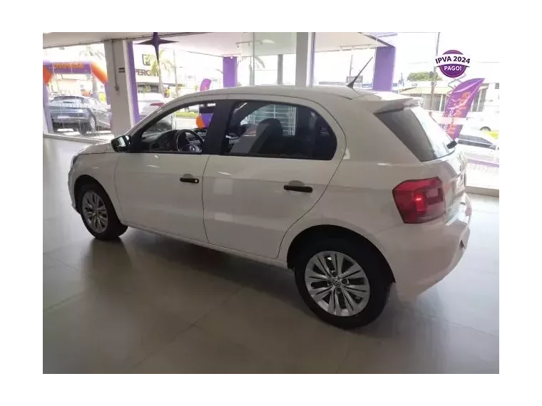 Volkswagen Gol Branco 6