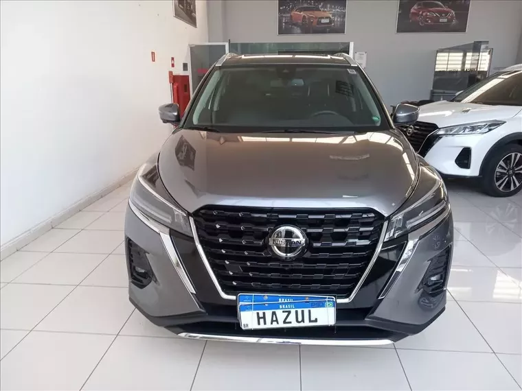 Nissan Kicks Cinza 3