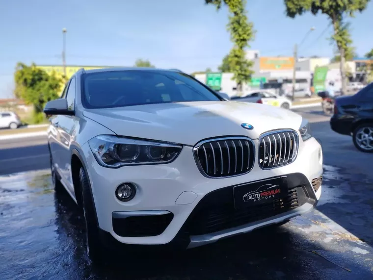 BMW X1 Branco 8