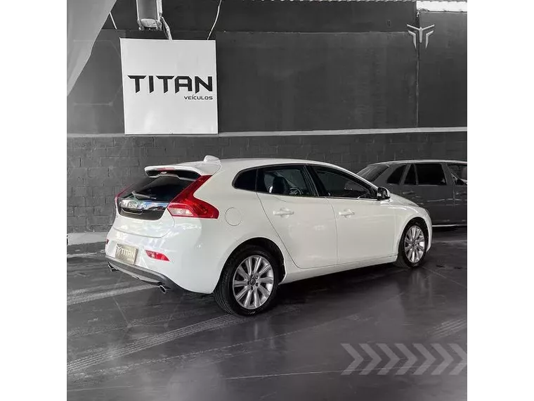 Volvo V40 Branco 3