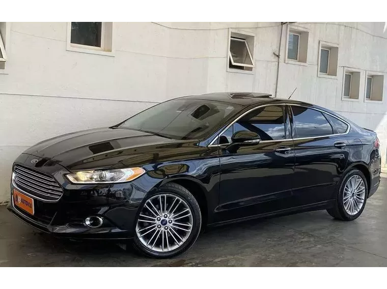 Ford Fusion Preto 14