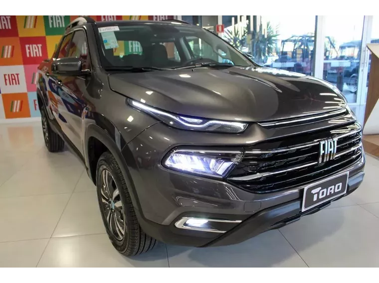 Fiat Toro Cinza 3