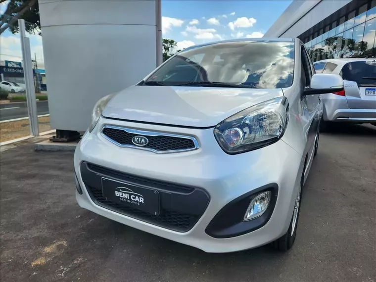 KIA Picanto Prata 3