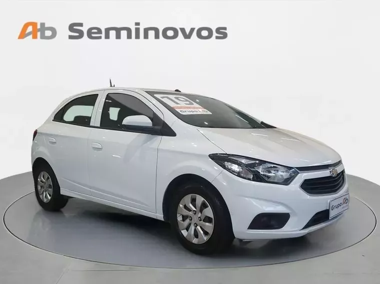 Chevrolet Onix Branco 13