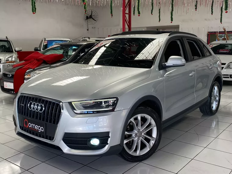 Audi Q3 Prata 8