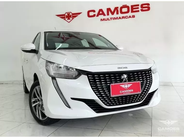 Peugeot 208 Branco 13