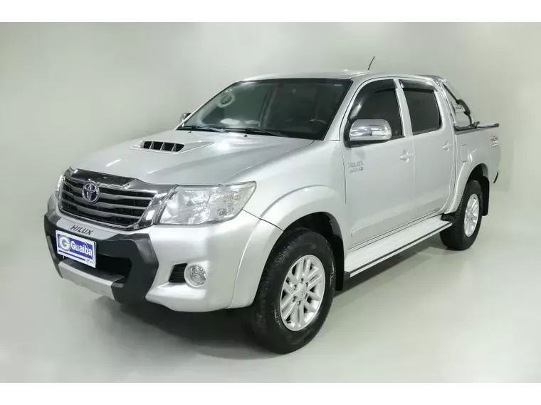 Toyota Hilux Prata 10