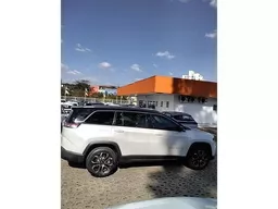 Jeep Commander