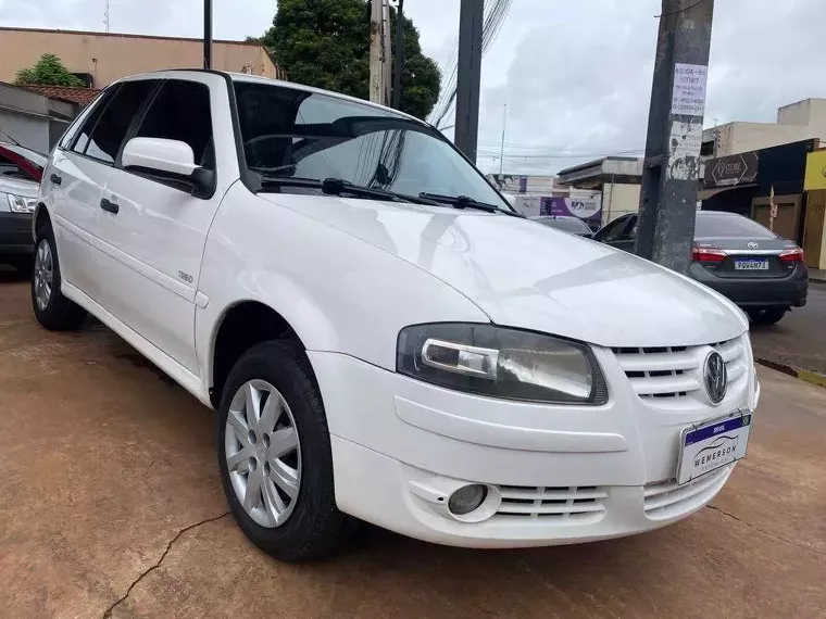 Volkswagen Gol Branco 4