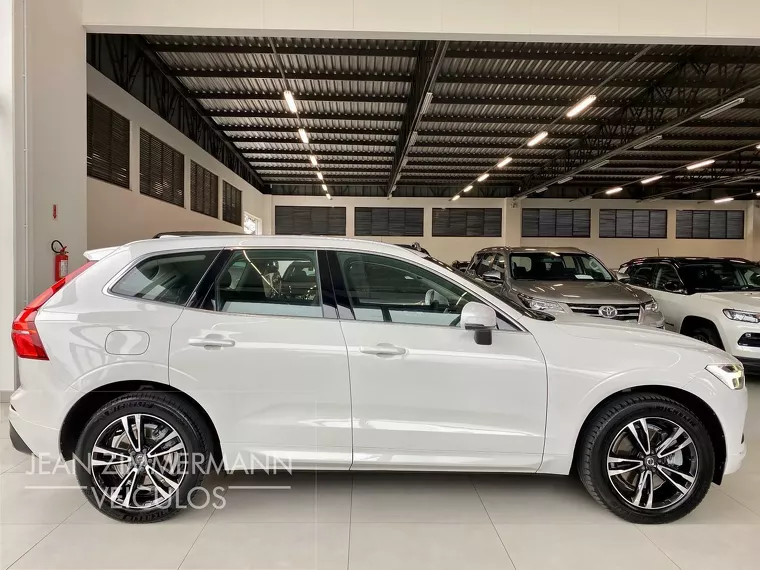 Volvo XC60 Branco 3