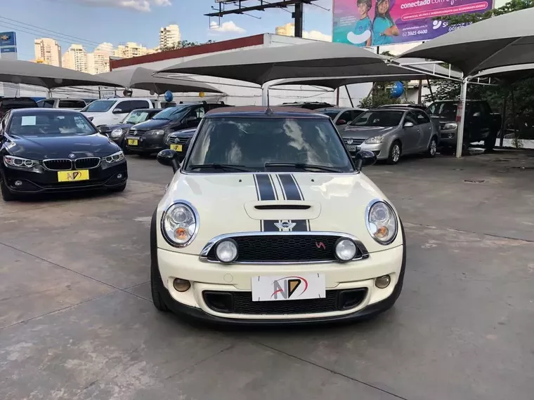 Mini Countryman Branco 1