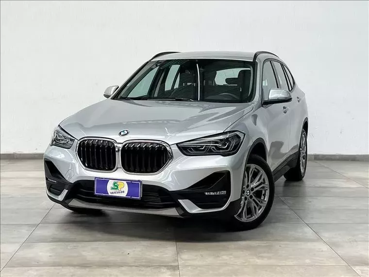 BMW X1 Cinza 1