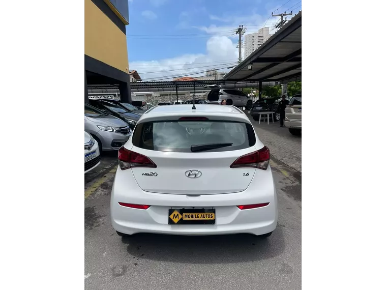 Hyundai HB20 Branco 8