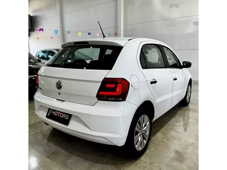 Volkswagen Gol Branco 13