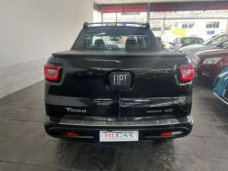 Fiat Toro Preto 2