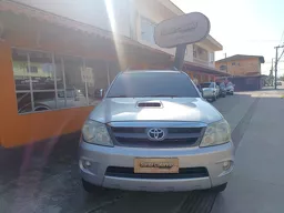 Toyota Hilux SW4