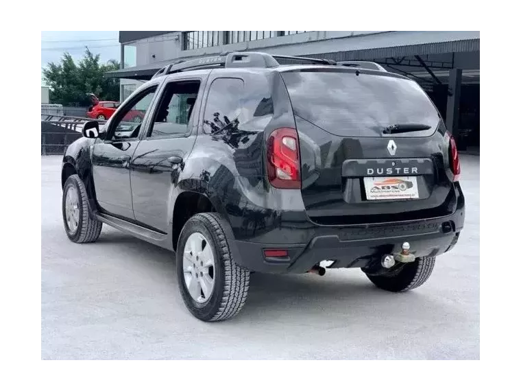 Renault Duster Preto 7